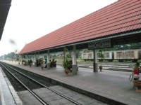 ロッブリー駅